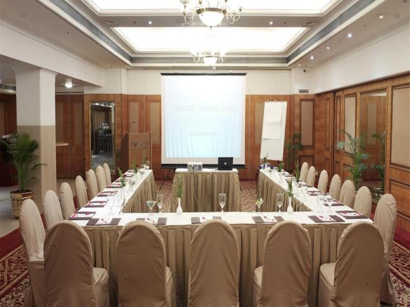 Hotel Ramada Plaza By Wyndham Palm Grove Mumbai Exterior foto The Imperial Hotel, New Delhi